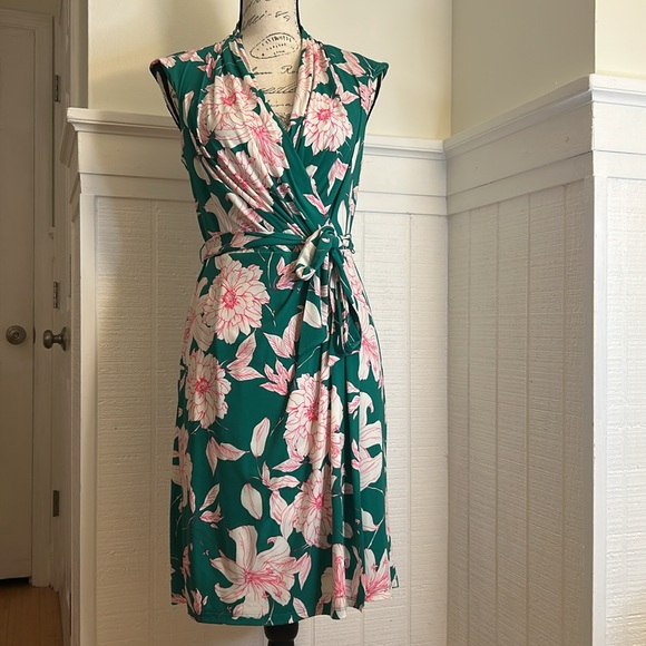 Eliza J Emerald Green and Pink Floral Tie Waist Dress size 10 - Picture 3 of 10